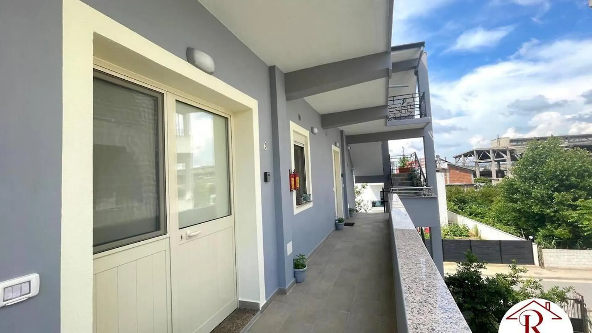 Spacious Apartment With 1 Bedrooms And Separate Ki Durres Albania