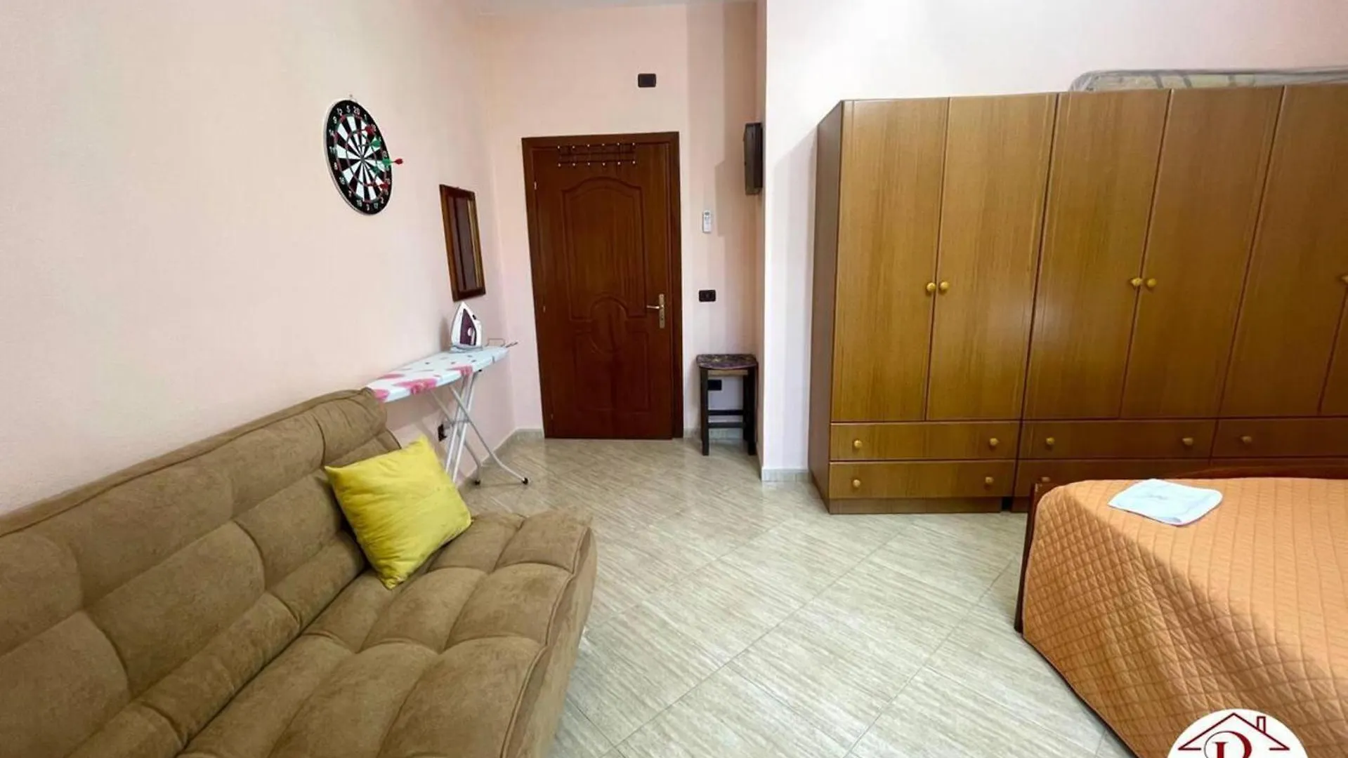 Spacious Apartment With 1 Bedrooms And Separate Ki Durres Albania