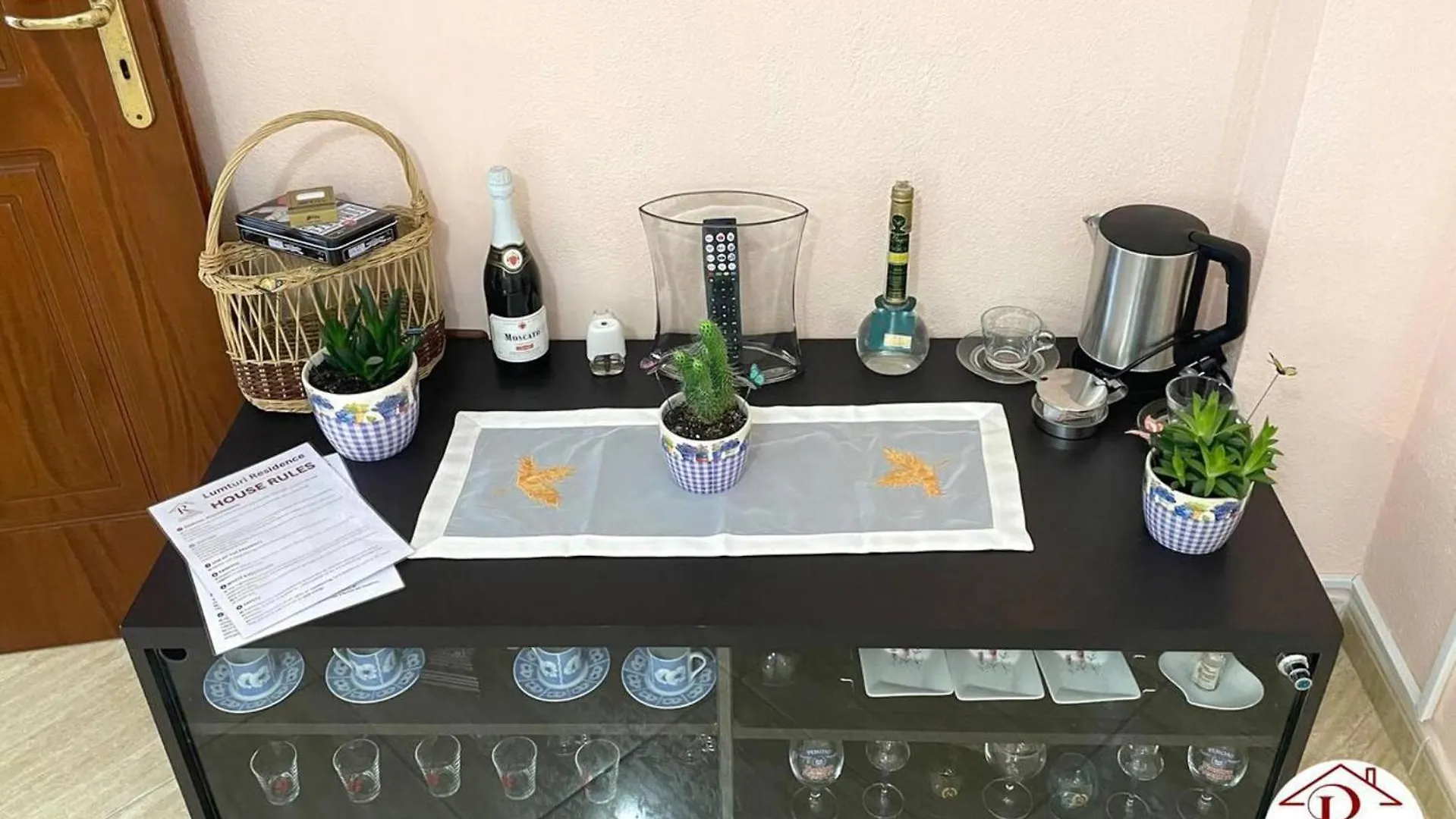 Spacious Apartment With 1 Bedrooms And Separate Ki Durres