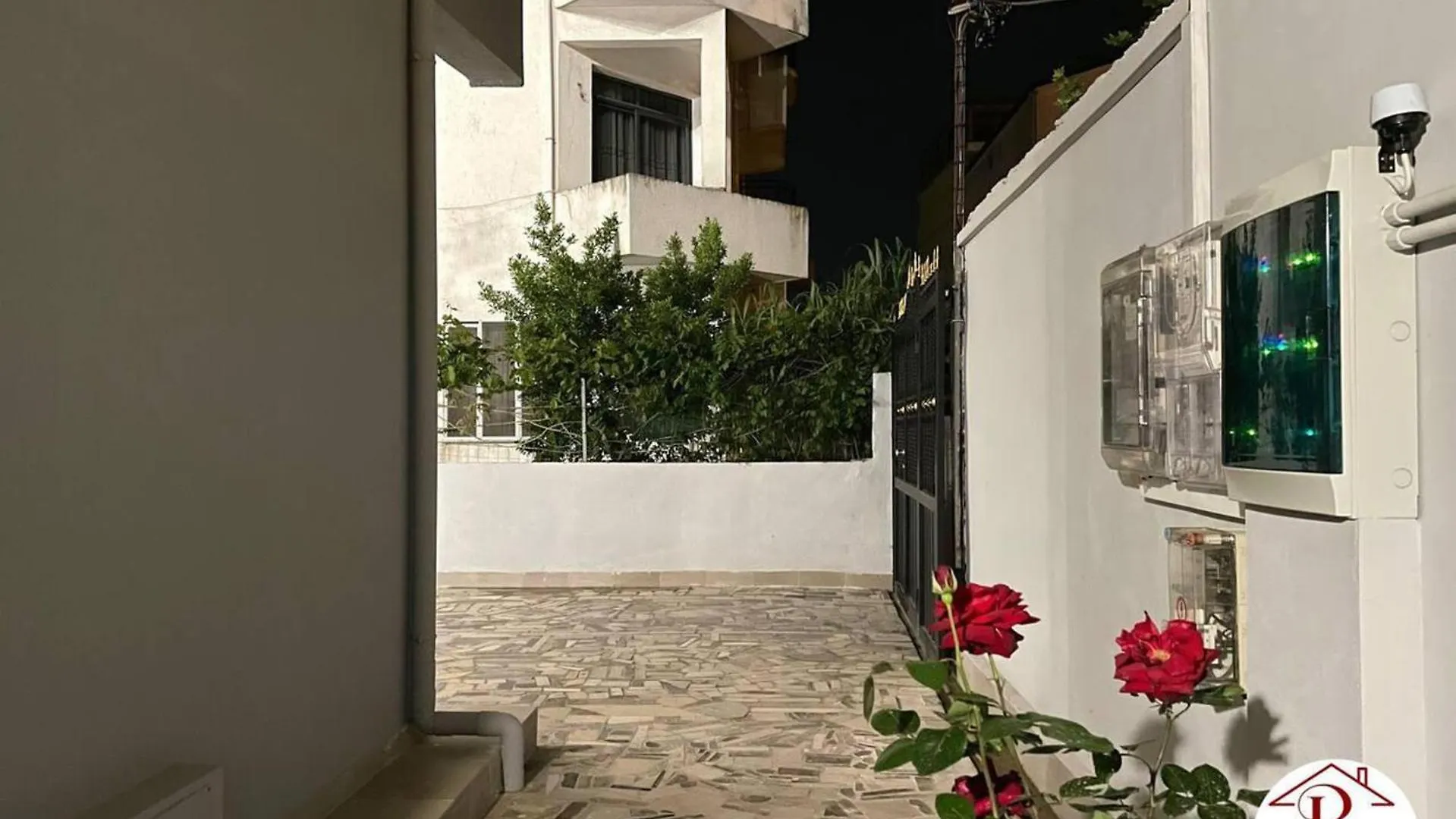Spacious Apartment With 1 Bedrooms And Separate Ki Durres 0*,