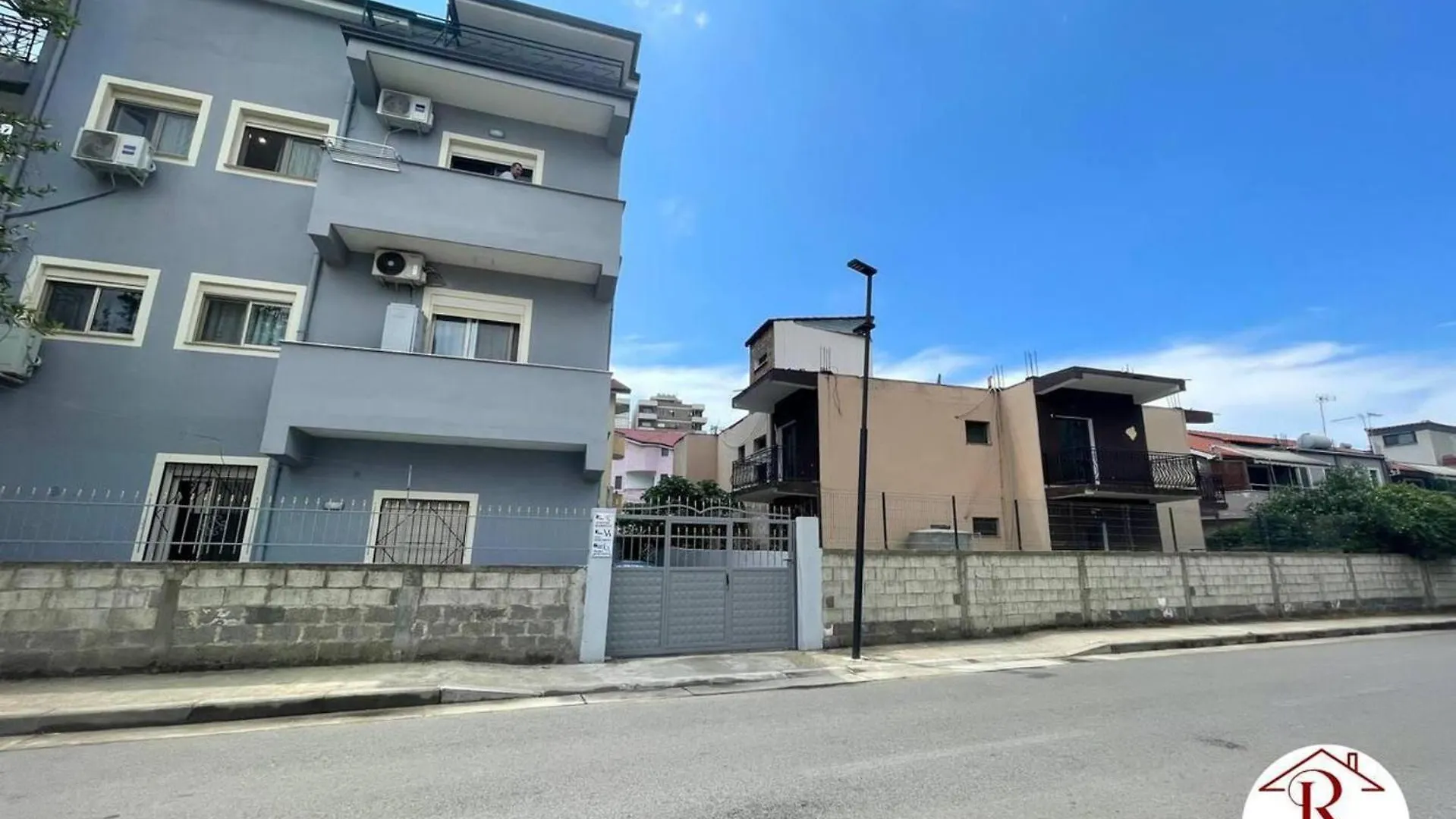 Spacious Apartment With 1 Bedrooms And Separate Ki Durres