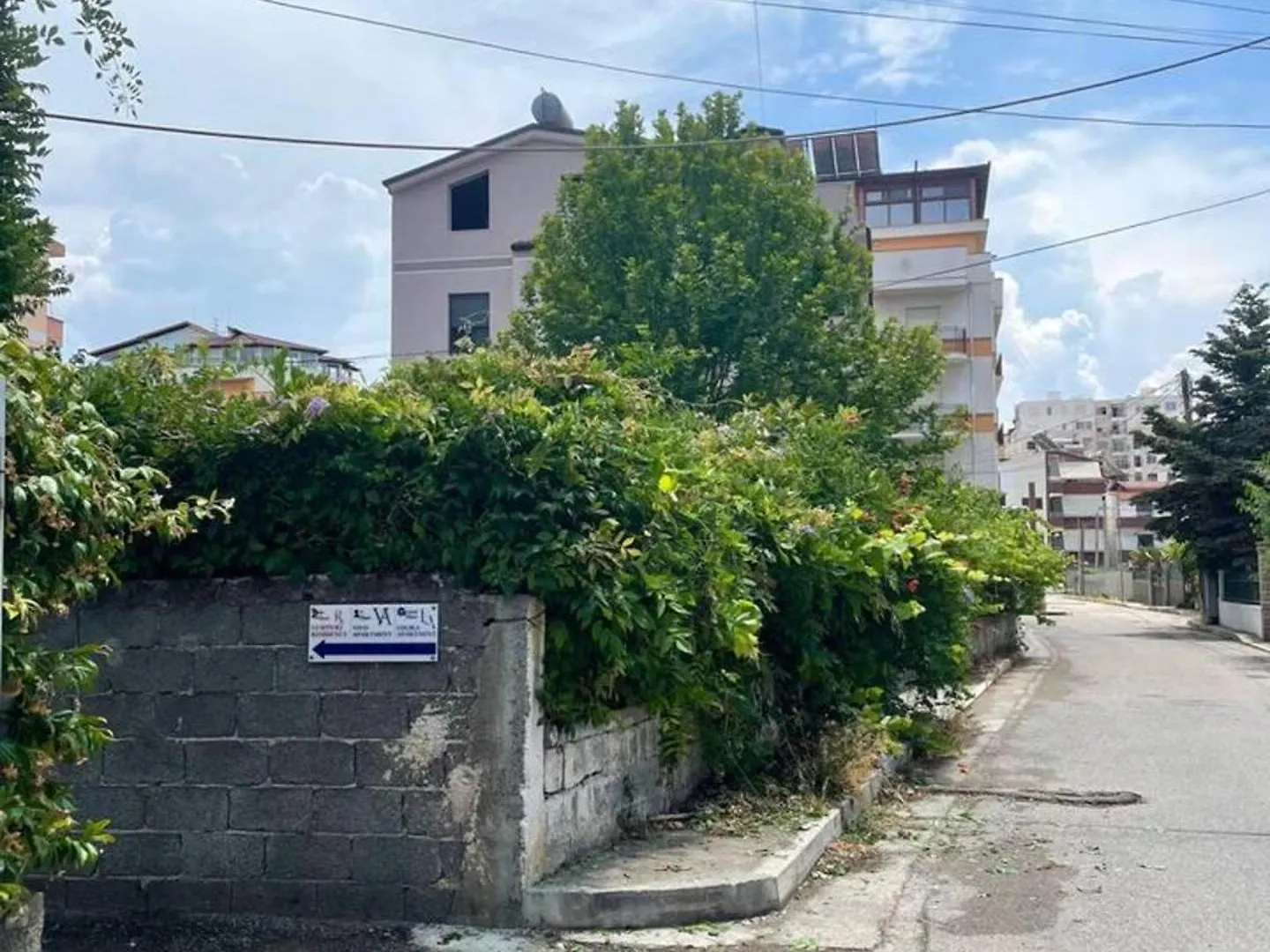 Spacious Apartment With 1 Bedrooms And Separate Ki Durres 0*,